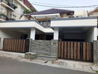 Rumah Mewah Minimalis Di Jalan Dwijaya Kebayoran Baru