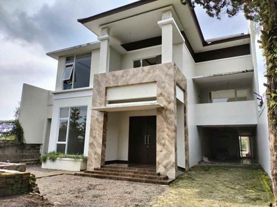 Rumah Mewah Murah Ala Villa Di Lembang Pusat Wisata Di Bandung Utara