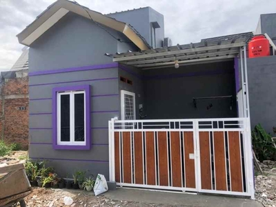 Rumah Mezanine American Farmhouse Dalam Cluster Dekat Poris Cipondoh