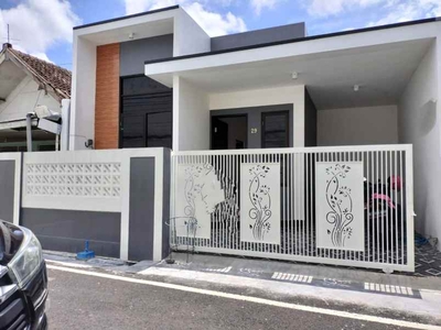Rumah Minimalis Modern Lokasi Di Ciliwung Kota Malang