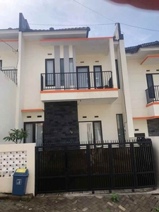 Rumah Modern Minimalis 2 Lantai Di Kota Malang