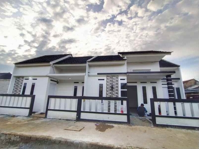 Rumah Modern Siap Huni Dijual Dekat Stasiun