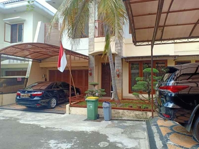 Rumah Murah Mewah Swimming Pool Jakarta Selatan Cilandak Semi Furnish