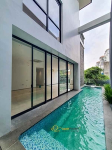 Rumah Private Pool 4 Lantai Dalam Townhouse Menteng Jakarta Pusat