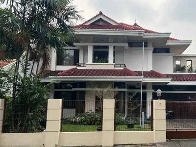 Rumah Secondary Kondisi Terawat 2 Lantai Siap Huni Lingkungan Nyaman