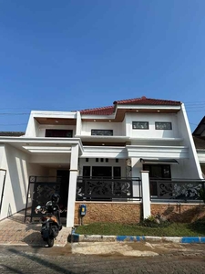 Rumah Siap Huni Mewah Modern Di Araya Malang