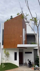 Rumah Strategis Dekat Stan Bintaro Toll Pondok Aren Sudimara