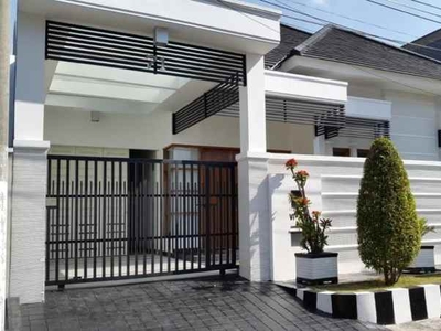 Rumah Strategis Surabaya Timur Dekat Unair Kertajaya