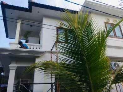 Sewa Tahunan Rumah Full Furnished 2 Lantai 3 Kamar Dekat Unud Jimbaran