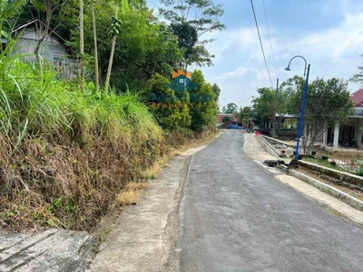 Tanah 200 Juta Barat Pasar Kemuning Karanganyar