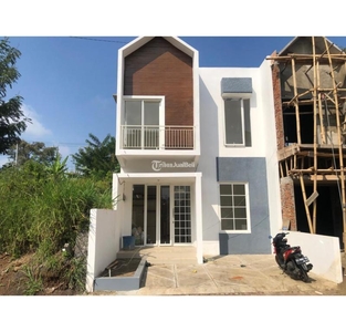 Termurah Dijual Rumah Cantik Murah 2 Lantai dekat Kawasan Wisata - Malang Jawa Timur