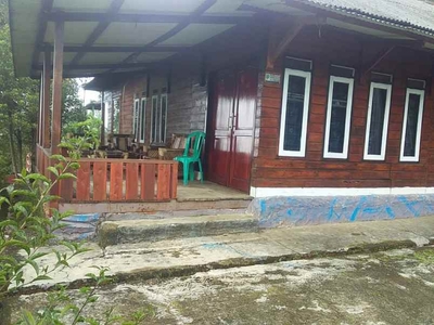 Vila Dekat Wisata Capolaga Subang Jawa Barat