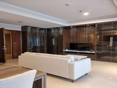 Disewakan apartemen district 8 senopati 2 BR 153m2 fully furnished