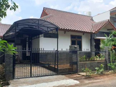 Rumah Rapi Siap Huni Perumahan Raffles Hills Cibubur