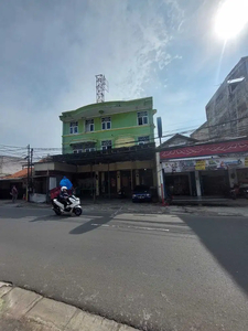 Dijual Rumah dan Ruko Modern Strategis di Halim Jakarta Timur