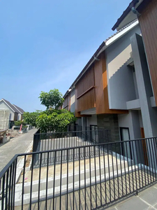 Kontrakan Rumah Kartasura Perabot dekat UMS Colomadu kota Solo