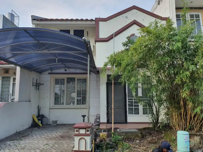 Rumah Dijual Murah Pakuwon City Taman Mutiara 2 Lantai Strategis