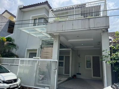 Sewa Rumah 2 lantai Taman Pondok Indah Surabaya