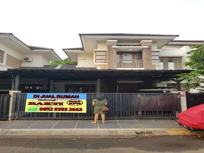 Grand wisata rumah 2 lantai posisi boelevard jual cepat