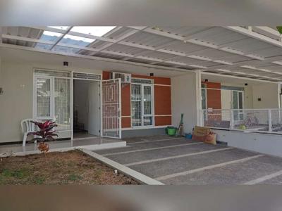 JARANG ADA Taman Kopo Indah V Cluster Sherwood: Full Furnished Terawat