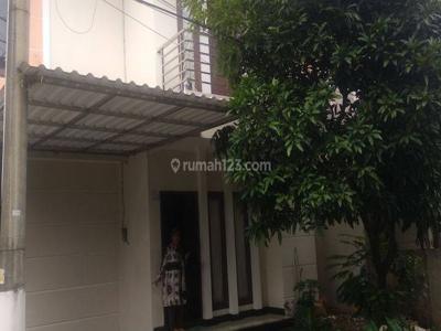 Rumah 2 lantai, di Jln. Kahfi I Jagakarsa - Jakarta Selatan