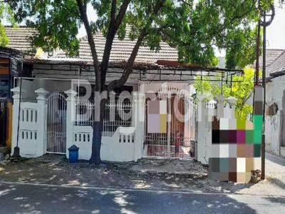 RUMAH + TEMPAT USAHA DI AREA BUNGA BUNGA MALANG