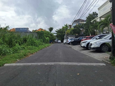 Tanah dijual 950m² dekat Sunset Road Kuta Bali