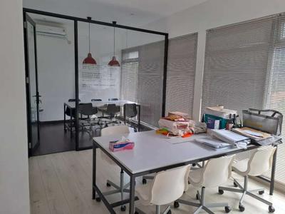 Disewakan Ruang Kantor di Kebayoran Baru, Jakarta Selatan