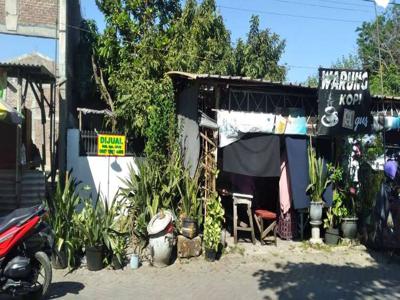 di jual rumah di JALAN KEMBAR lingkungan yang ramai jalan kembar