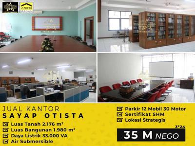 DIJUAL KANTOR DI SAYAP JALAN OTISTA PARKIR MASUK 12 MOBIL DAN 30 MOTOR