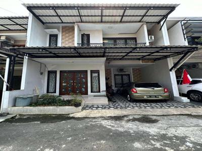 Dijual rumah pribadi 2 lantai furnished siap tinggal di mini komplek