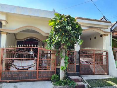 Dijual Rumah Siap Huni di
Villa Bogor Indah