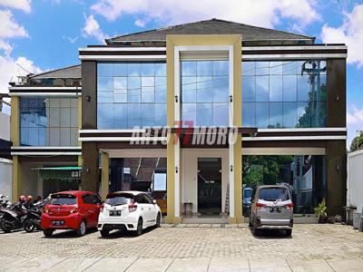 HOTEL plus GUESTHOUSE Strategis Dalam Kota