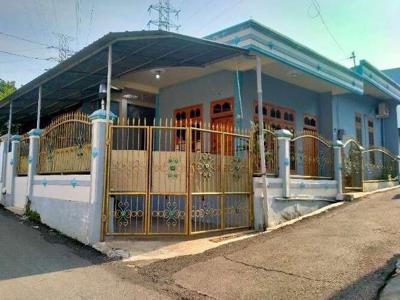 Rumah Akses Mudah Dekat Exit Tol Krapyak Semarang Barat Siap Huni
