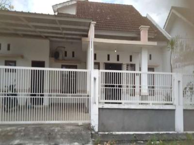 Rumah disewakan Jl Tanjung Sari 1 Perumahan Puri Tanjung Asri