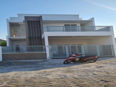 Rumah Modern Minimalis Bangunan Baru Kecamatan Lamongan