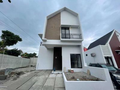 Rumah Modern Semifurnished 2 Lantai dekat Pusat Kota Yogyakarta