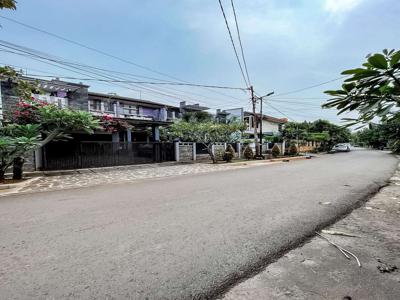 Rumah Siap Huni Lingkungan Asri Jalan Lebar di Pondok Kelapa Jakarta