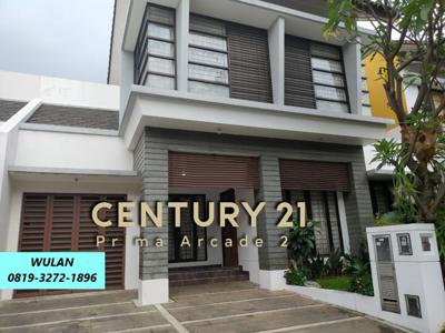 Rumah Siap Sewa ada 3 Kamar Luas 180 m2 di Emerald Bintaro GB-11146