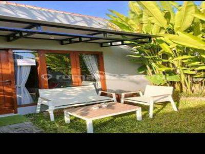 Garden cozy house in Seminyak near legian and sunsetroad wothbkitchen and pool sharing