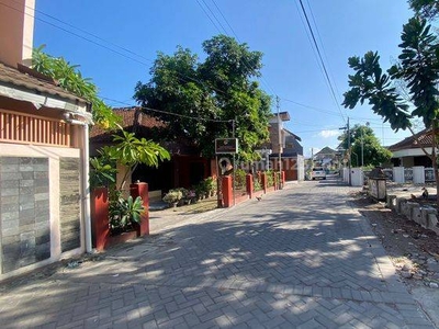 800m Masjid Jogokariyan Jogja Kota, 900 Jt an