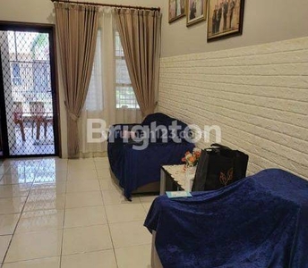 Buyer Only, Rungkut, Rumah Furnish Lengkap Tinggal Masuk