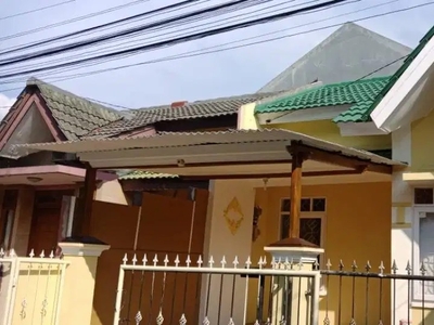 Dijual Rumah di BSD Tangerang
