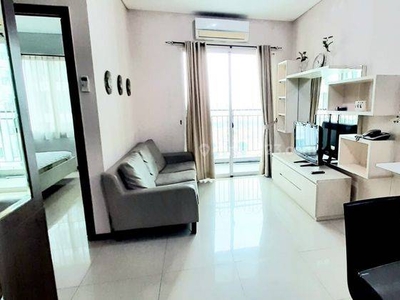 Disewakan Apartment Thamrin Residence 2 Bedrooms Lantai Tengah Furnished