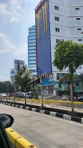 Disewakan Ruko Ditengah Kota Tepi Jalan Raya di Gunung Sahari Selatan | Pinhome