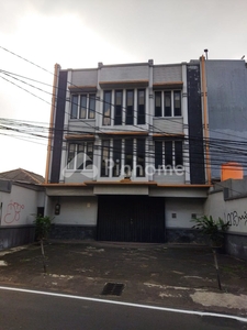 Disewakan Ruko Lokasi Strategis Dekat Kantor di Ruko Gandeng Pejaten Bar. Jl. H. Samali, Pejaten Bar. 12510, Ps. Minggu, Jakarta Selatan