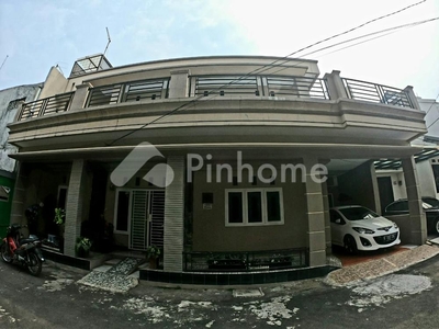 Disewakan Rumah Siap Pakai di Almaira 2 Residence Kav. 1, Jakarta Timur Rp12,5 Juta/bulan | Pinhome