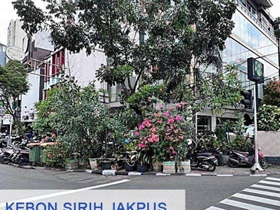 Gedung Perkantoran 4 Lt Komersial Dijual Di Kebon Sirih Jakpus