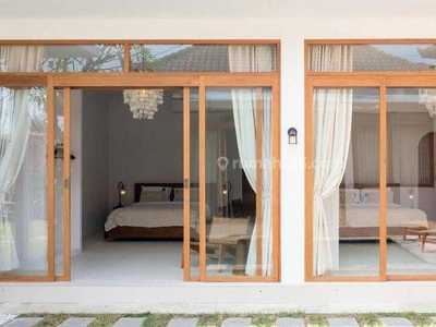 Modern And Minimalistic 3 Bedrooms Villa In Bumbak, Umalas