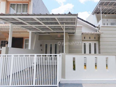 Rumah 2 Lantai SHM 8 Menit Ke Pasar Modern Bsd City Siap Kpr J16021